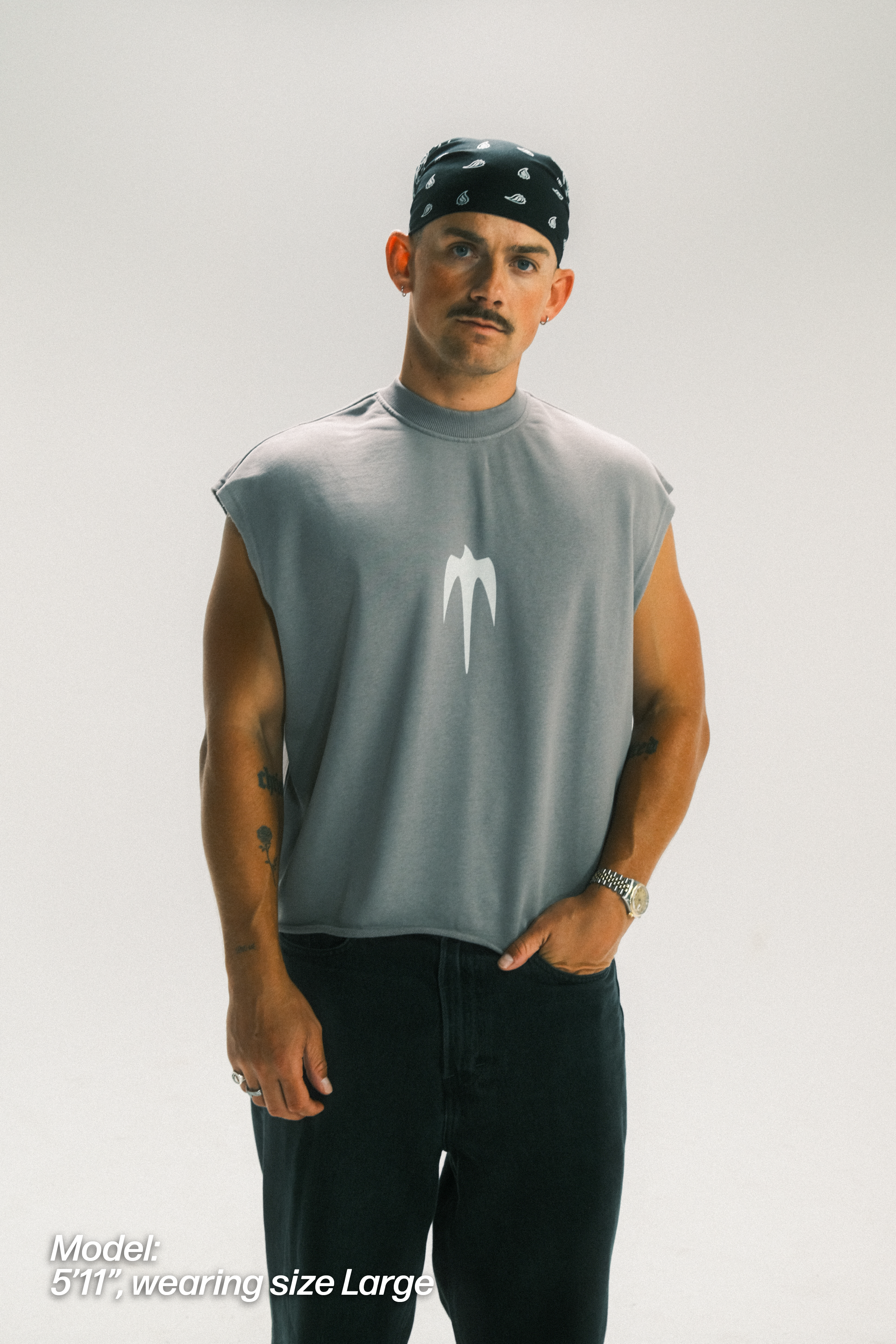 GREY MUSCLE TEE