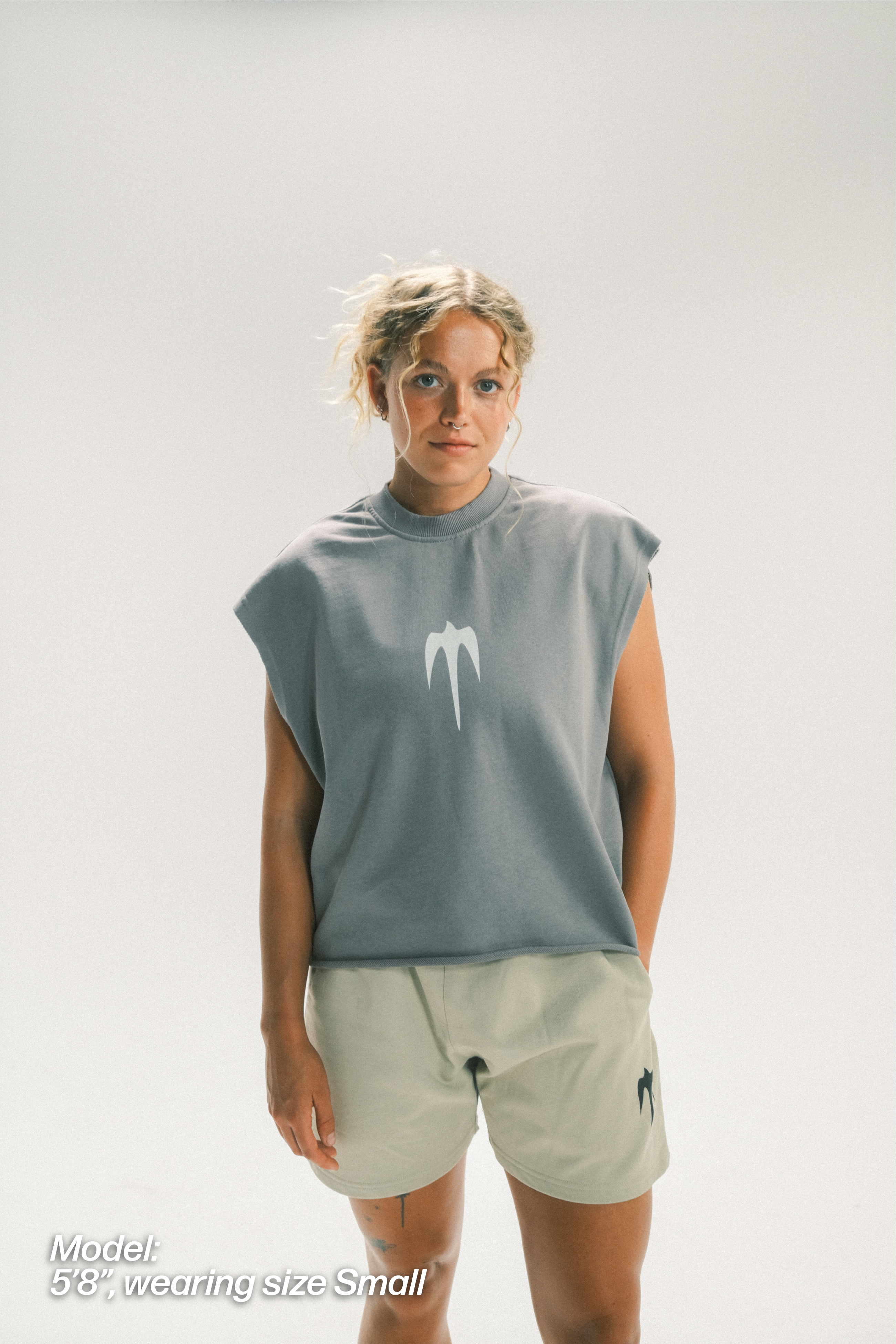 GREY MUSCLE TEE